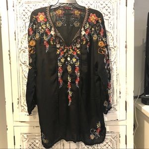 Gorgeous Johnny Was embroidered tunic size L